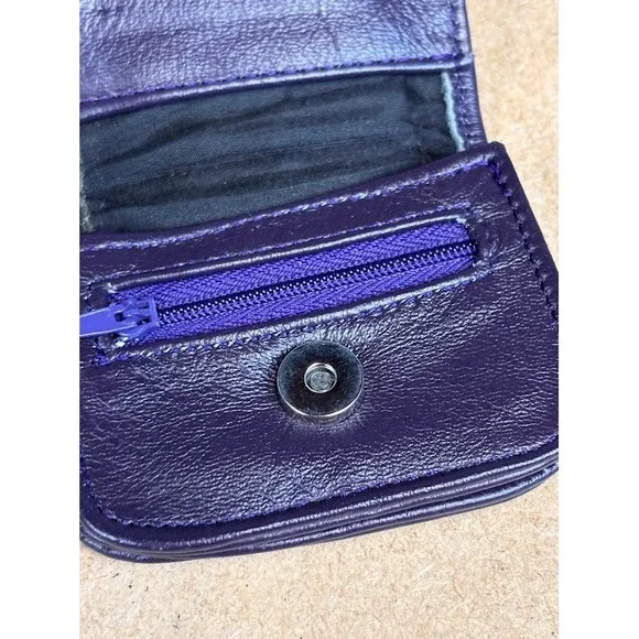 Small Purple Leather Card Holder with Scottie Dog Accent - Picture 2 of 7